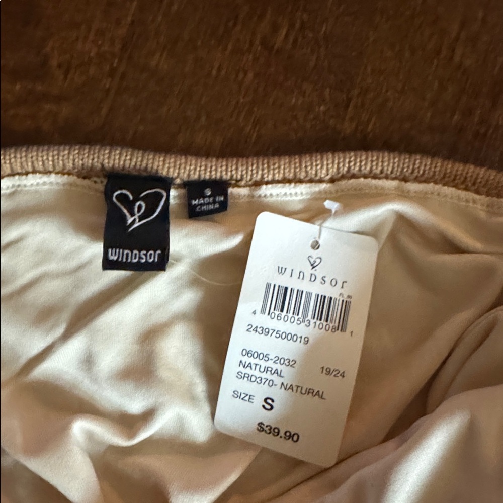 Woman's Windsor sweater dress, Small - NWT - Picture 4 of 4